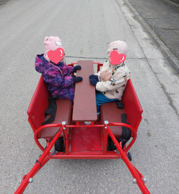 Ausfahrt zum Spielplatz